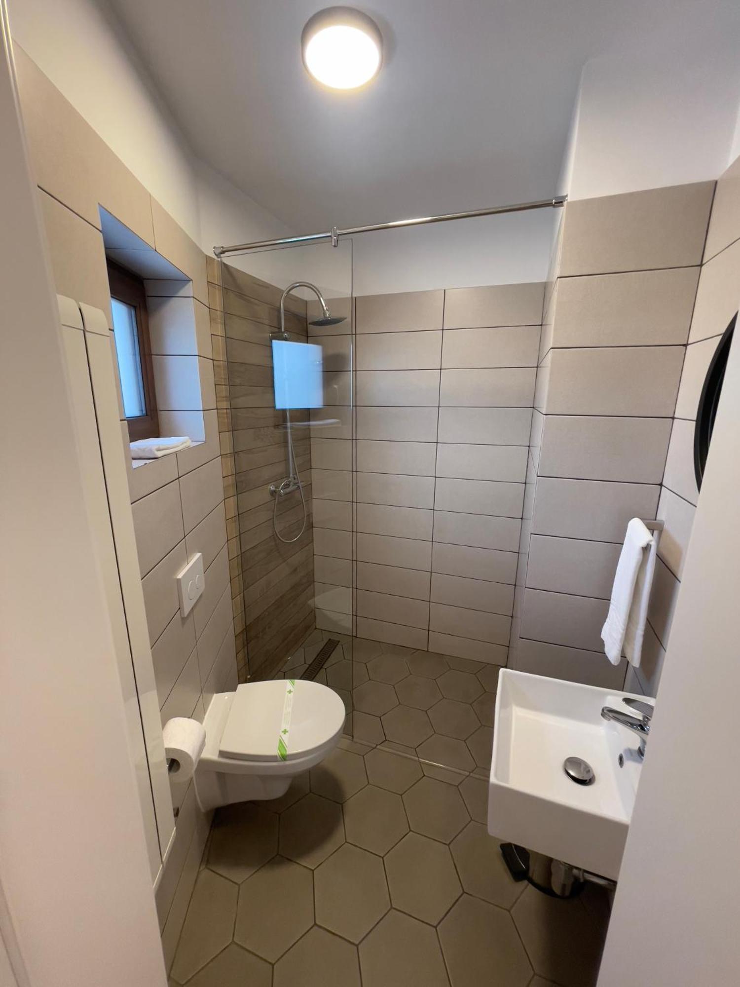 Rooms Bacău Zewnętrze zdjęcie